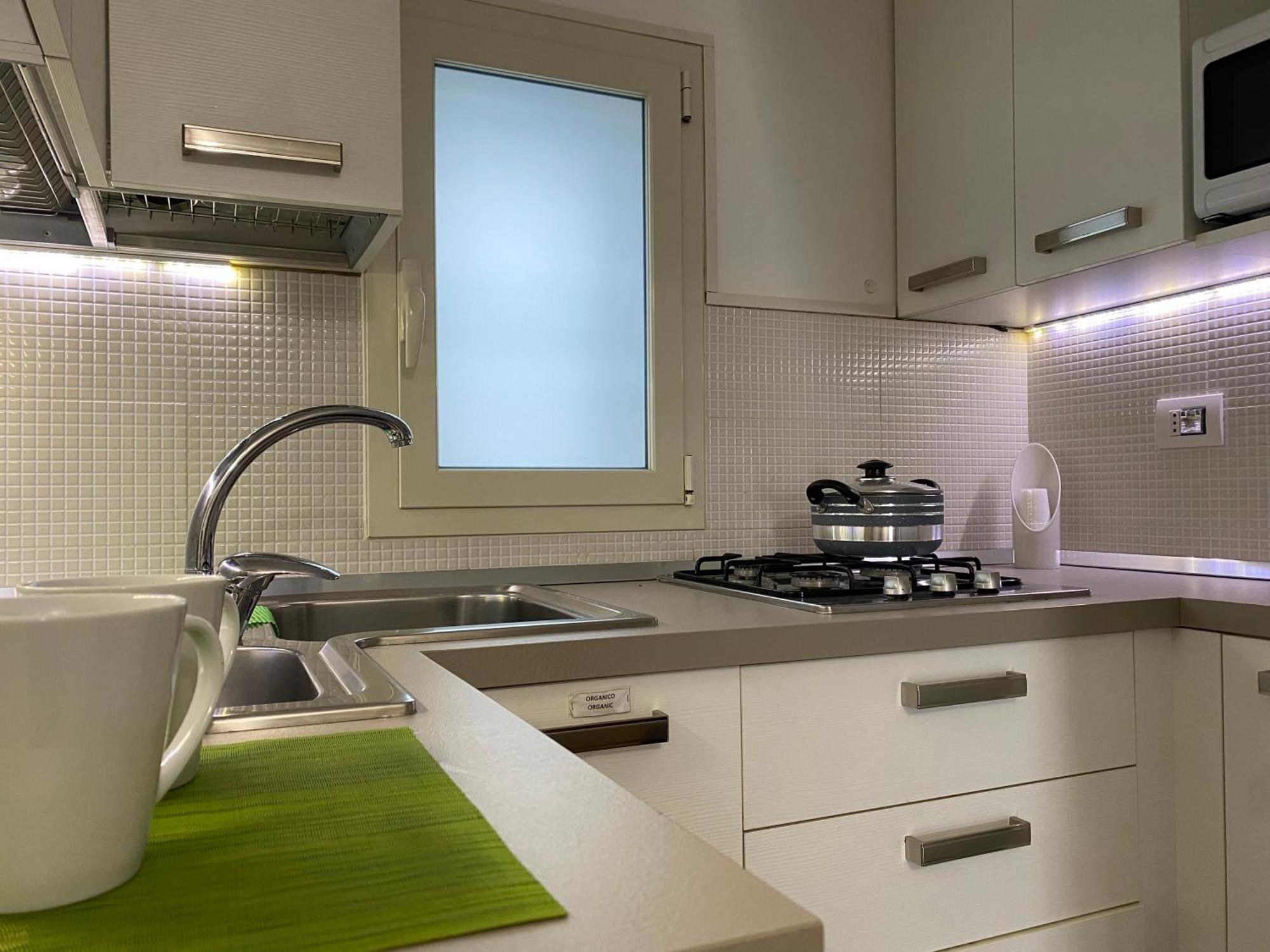 House Relax - Puglia Mia Apartments Monopoli Bagian luar foto